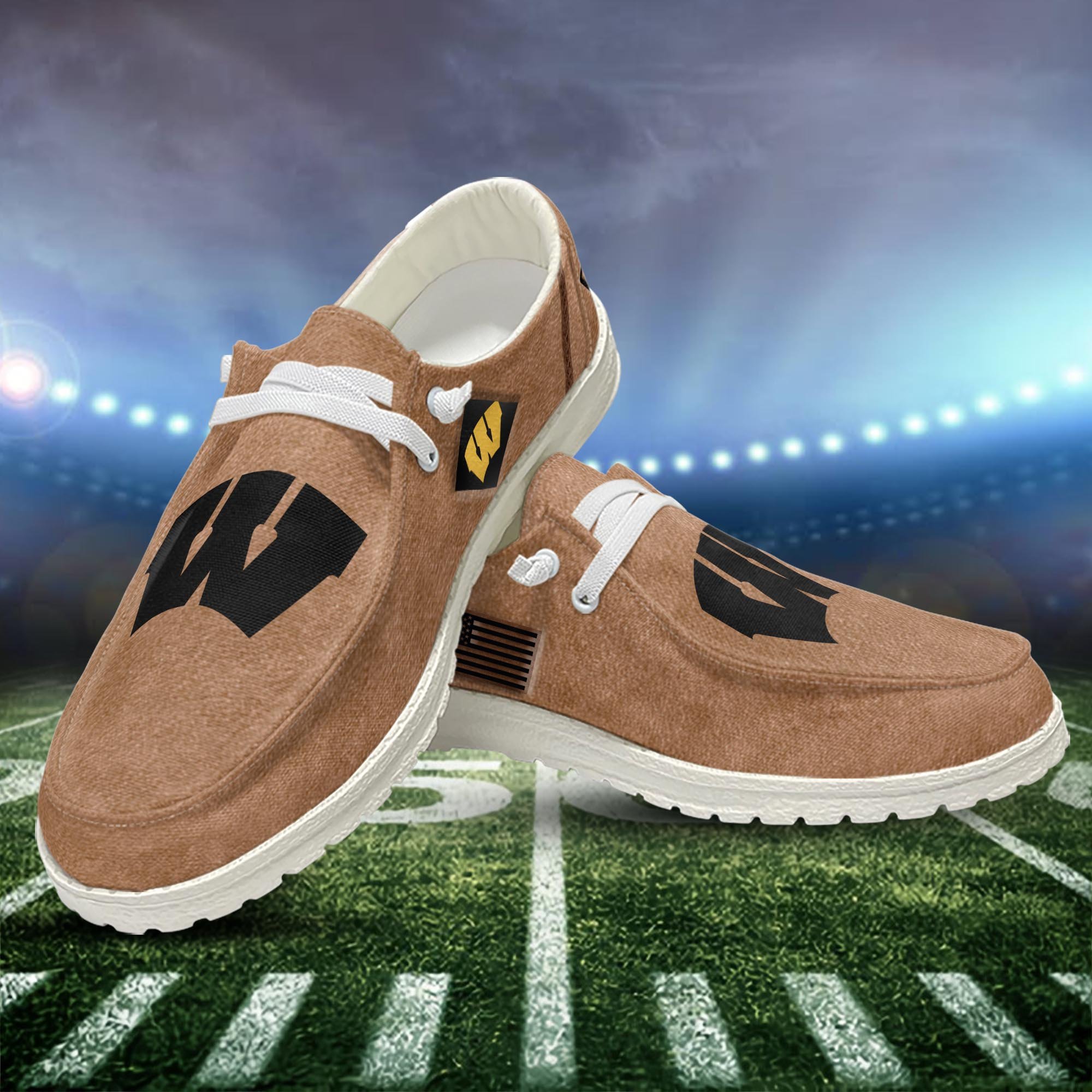 Wisconsin Badgers Brown 2023 Salute To Service Club HD Shoes Q-53326