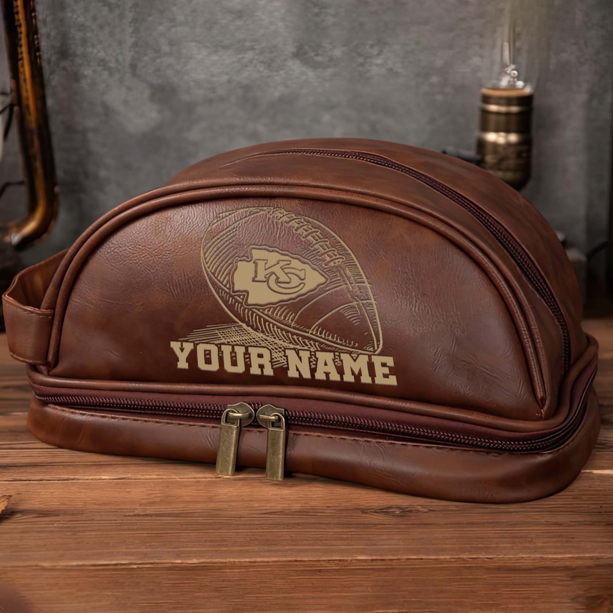 Alternative view of Kansas City Chiefs Men's Leather Toiletry Bag, Engraved Leather Dopp Kit Bag, Football Fan Gifts EHIVM-02281101