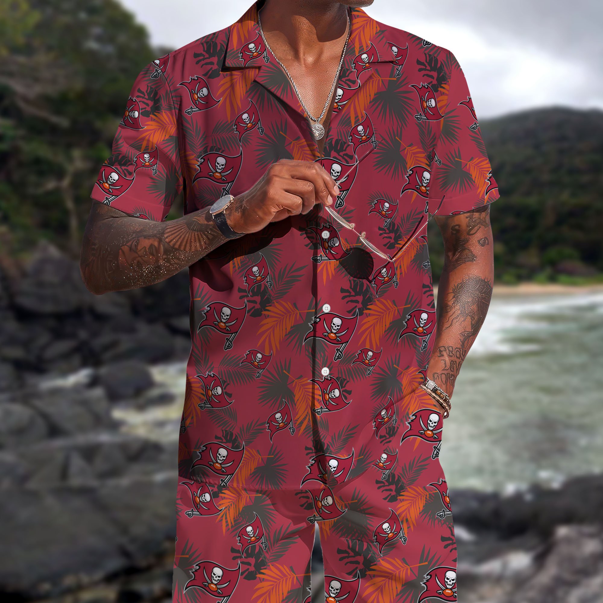 Tampa Bay Buccaneers Hawaiian Shorts Set  2025 Version, Hawaiian Shirts, Sports Shorts, Gifts For Fan EHIVM-0204668