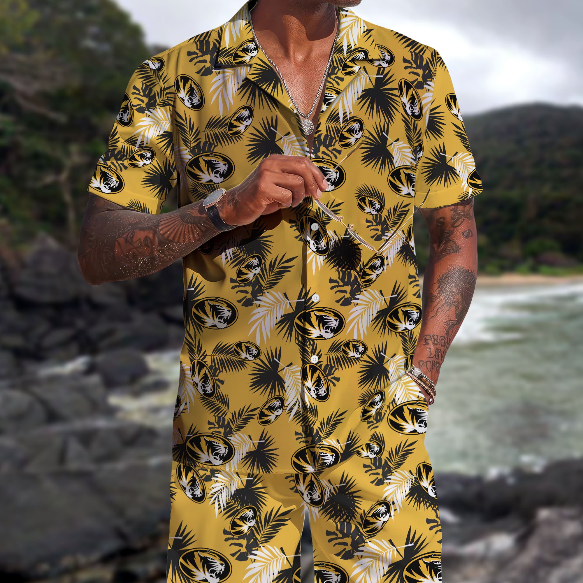Missouri Tigers Hawaiian Shorts Set  2025 Version, Hawaiian Shirts, Sports Shorts, Gifts For Fan EHIVM-04171878