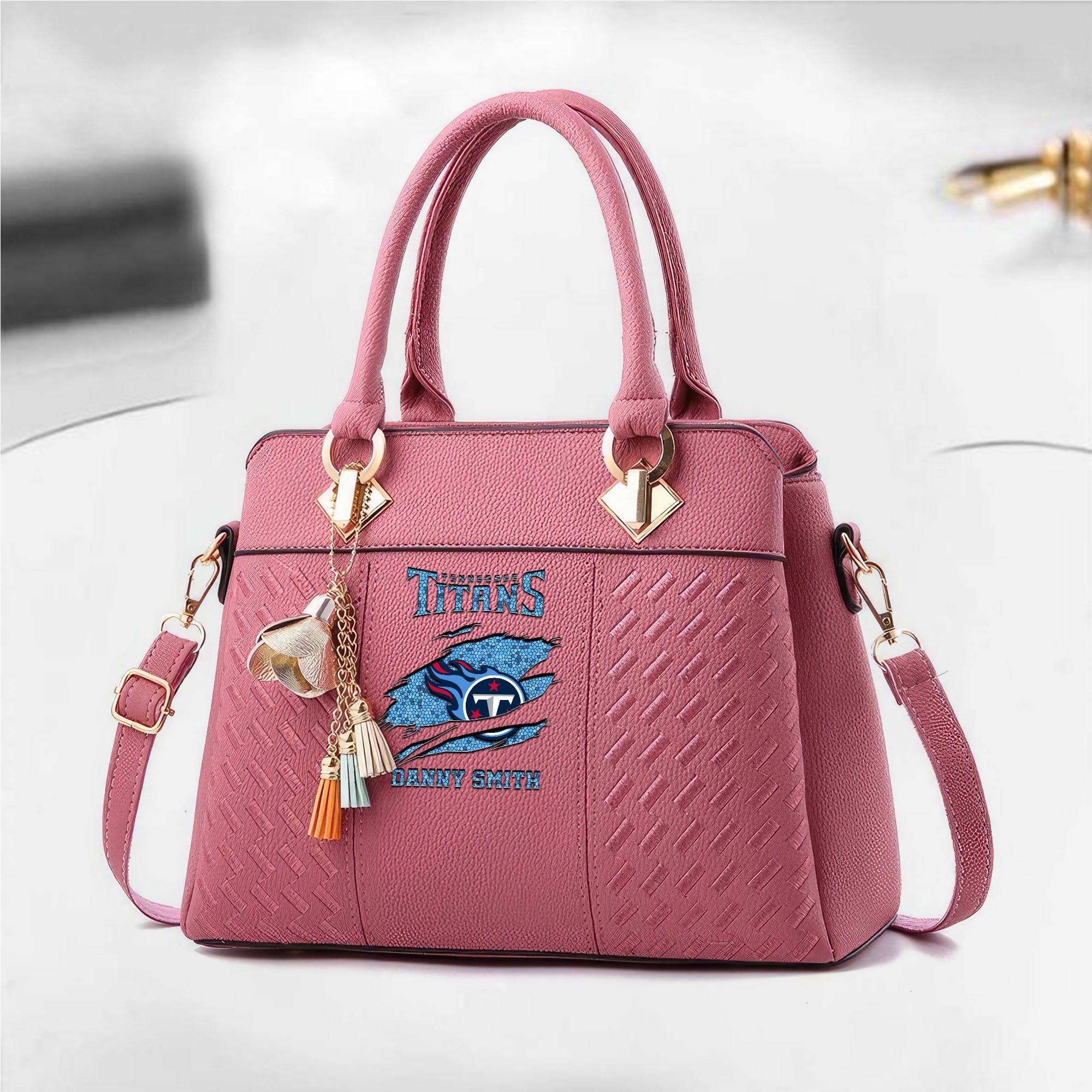Alternative view of Tennessee Titans Deluxe Handbag For Women 2025 Versions, Sport Deluxe Handbag, Mother's Day Gift EHIVM-05152221